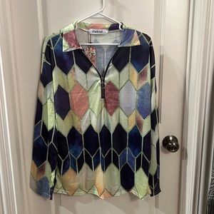 Lieweike Chinese designer, notched zip up collar blouse.